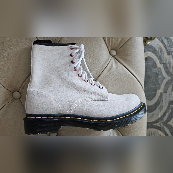 Dr. Martens 1460 Bejeweled  Boots White Glitter Pink Laces Size US 8 27655 - Picture 6 of 9